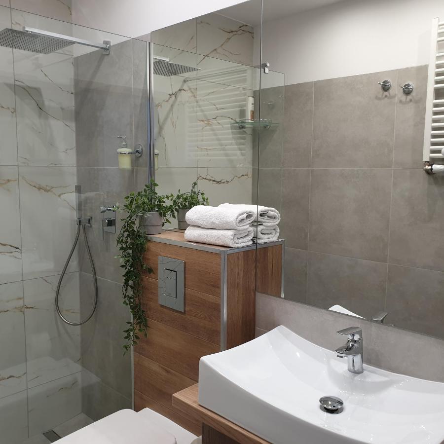 דירות לודז' Q Apart Coral - Studio, Manufaktura, Parking Gratis, Tv Max, Fv, Gwarancja Zadowolenia מראה חיצוני תמונה
